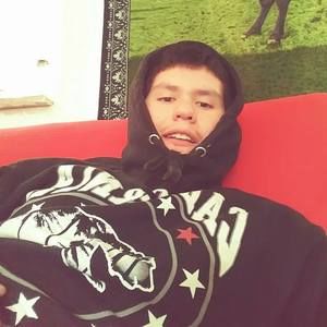 Meet your Posher, Alex